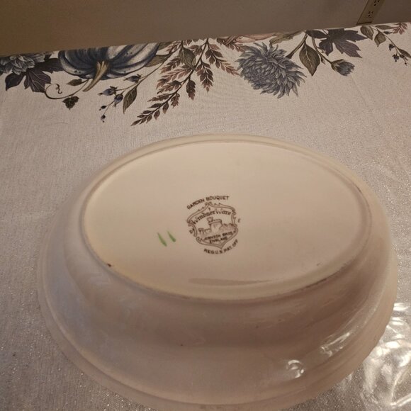 Vintage Windsor Ware Garden Bouquet Johnson Bros. Vegetable Bowl - Picture 3 of 11